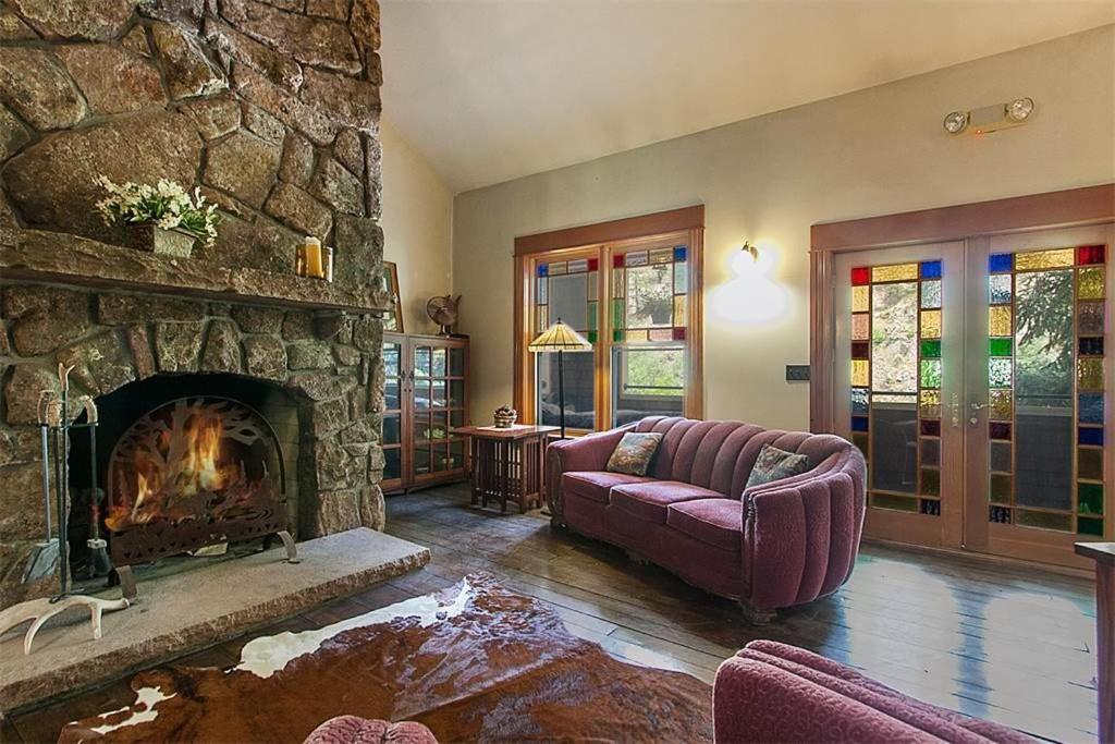 Alps Boulder Canyon Inn מראה חיצוני תמונה